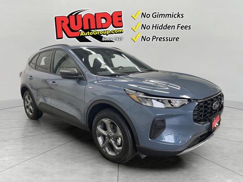 Used 2026 Ford Escape ST-Line w/ Tech Pack #1 AWD/4WD image 7