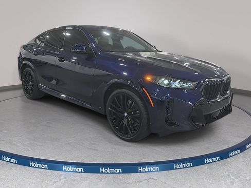 Used 2027 BMW X6 xDrive40i w/ Premium Package AWD/4WD image 4