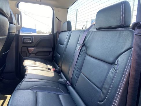 Used 2017 GMC Sierra 1500 SLE w/ Suspension Package, Off-Road AWD/4WD image 15