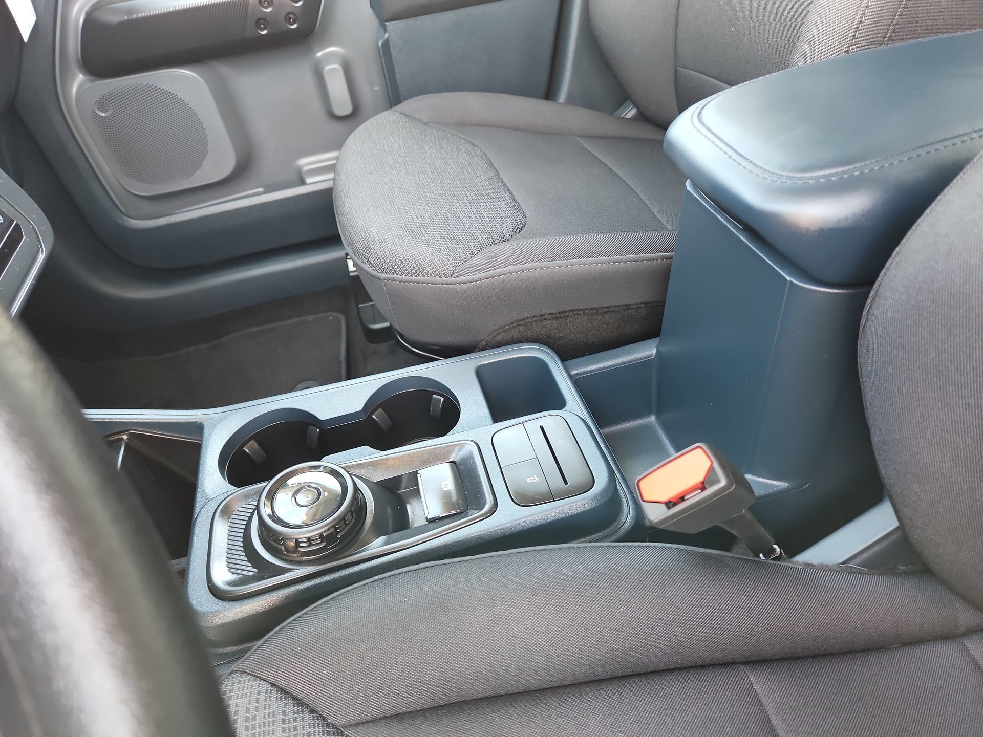 Used 2025 Ford Maverick XL FWD image 21