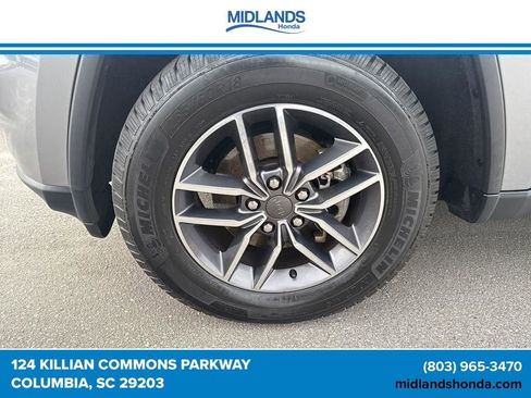 Used 2019 Jeep Grand Cherokee Limited AWD/4WD image 19