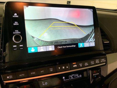 Used 2025 Honda Odyssey Touring image 21