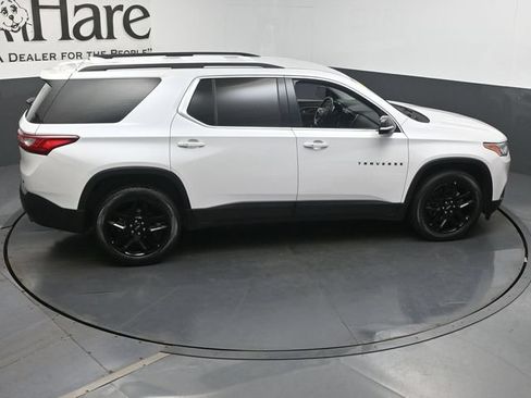 Used 2020 Chevrolet Traverse LT FWD image 41