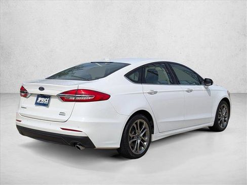Used 2020 Ford Fusion SEL image 5