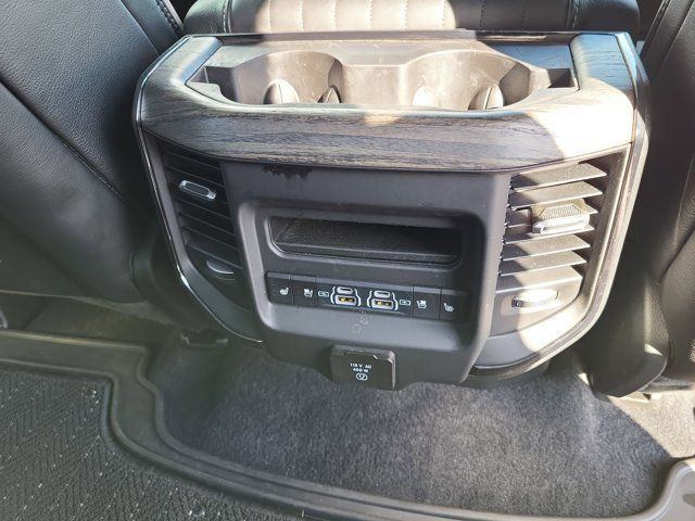 Used 2025 RAM 1500 Limited w/ Off Road Group AWD/4WD image 15