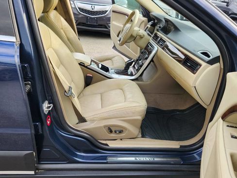 Used 2014 Volvo XC70 T6 image 43