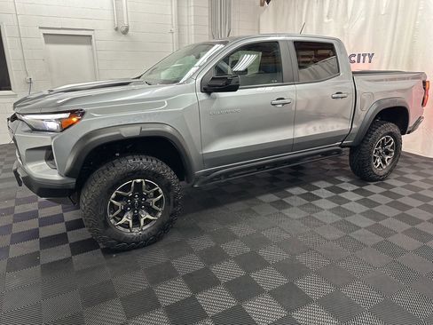 Used 2024 Chevrolet Colorado ZR2 image 5