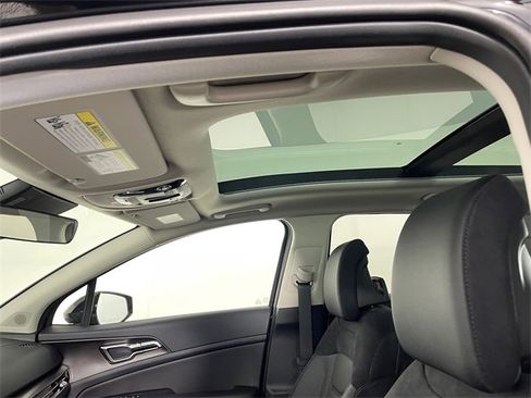New 2026 Kia Sportage SX image 17