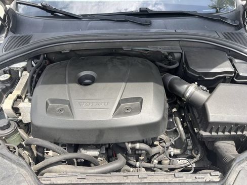 Used 2015 Volvo XC60 T5 Platinum FWD image 12