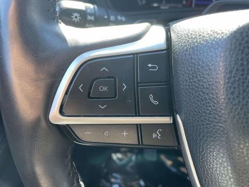 Used 2025 Toyota Grand Highlander AWD image 35
