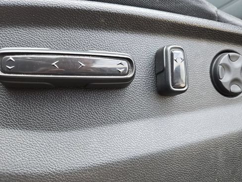 Used 2017 Honda CR-V EX image 32