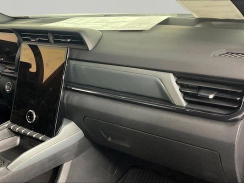Used 2026 GMC Terrain AT4 w/ LPO, Floor Liner Package AWD/4WD image 23