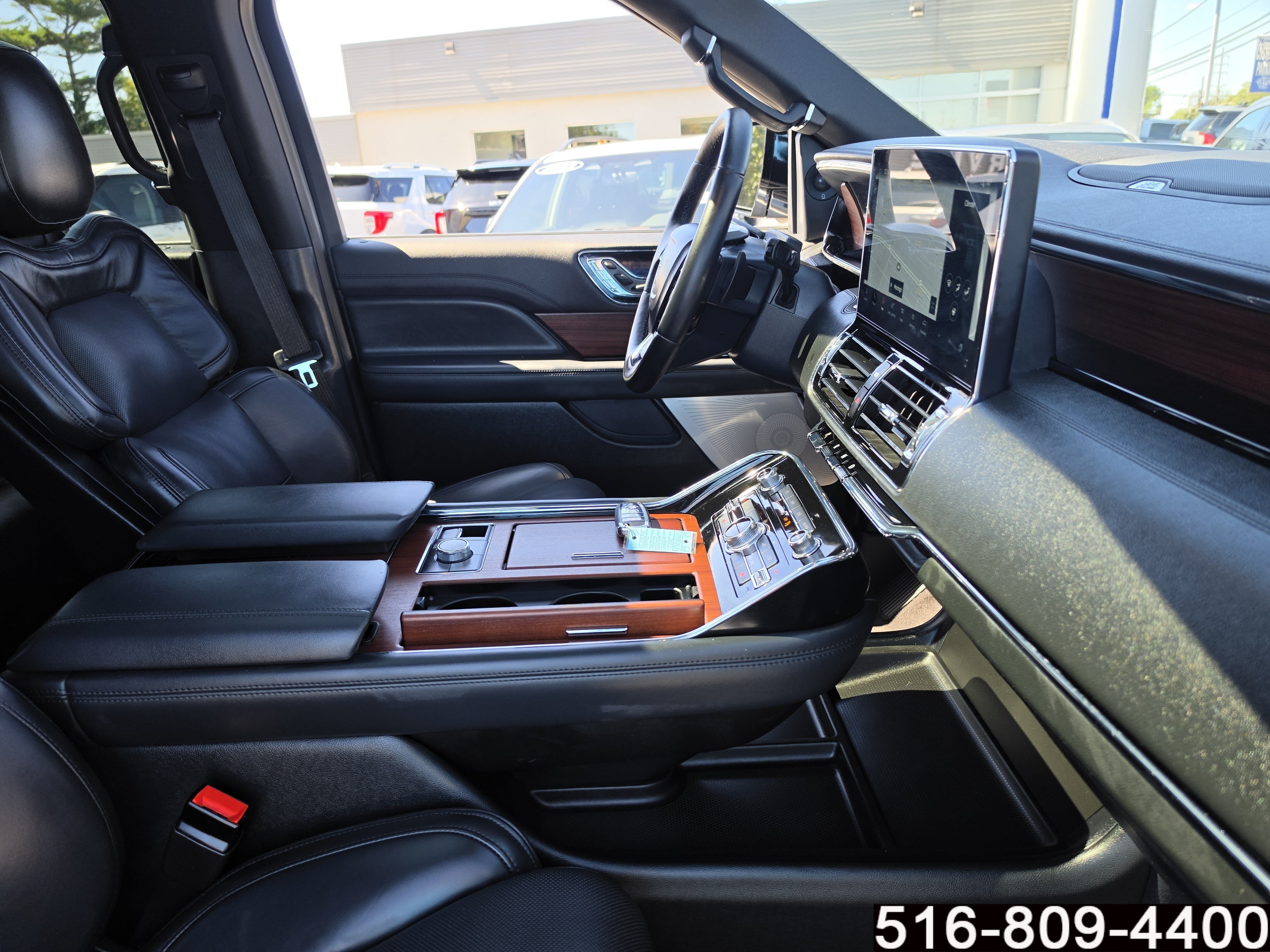 Used 2023 Lincoln Navigator Reserve AWD/4WD image 28
