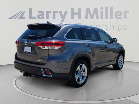 Used 2018 Toyota Highlander Limited AWD/4WD image 5