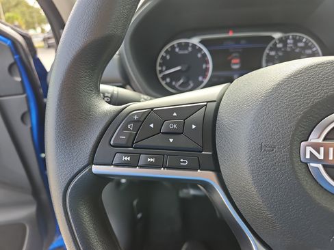 Used 2025 Nissan Sentra SV image 15