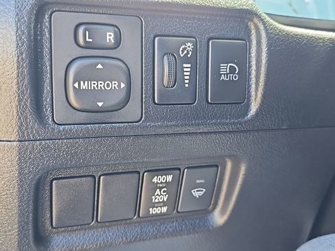 Used 2023 Toyota 4Runner TRD Off-Road Premium w/ Moonroof Package AWD/4WD image 10