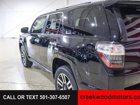 Used 2017 Toyota 4Runner Limited AWD/4WD image 32