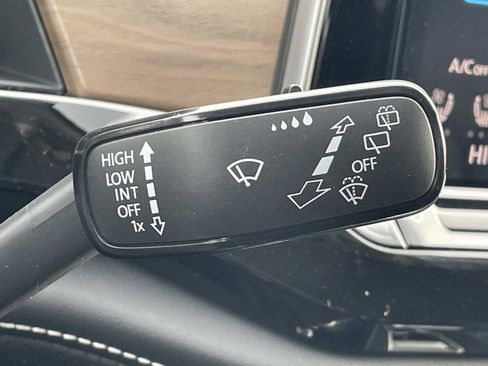 New 2026 Volkswagen Atlas SE FWD image 25