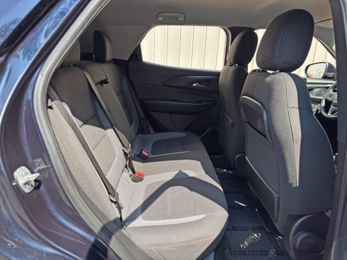 Used 2021 Chevrolet TrailBlazer LT FWD image 35