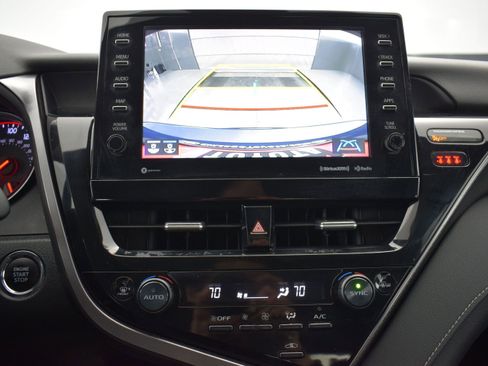 Used 2024 Toyota Camry XSE FWD image 17