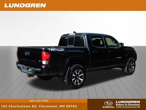 Used 2016 Toyota Tacoma TRD Sport w/ Towing Package AWD/4WD image 3