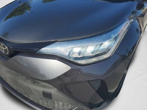 Used 2022 Toyota C-HR XLE FWD image 23