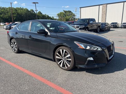 Used 2020 Nissan Altima 2.5 SR FWD image 8