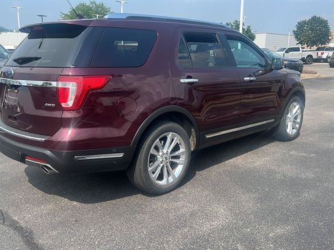 Used 2018 Ford Explorer Limited w/ Equipment Group 301A AWD/4WD image 6