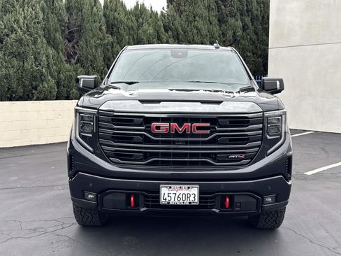 Used 2022 GMC Sierra 1500 AT4 w/ AT4 Premium Package image 2