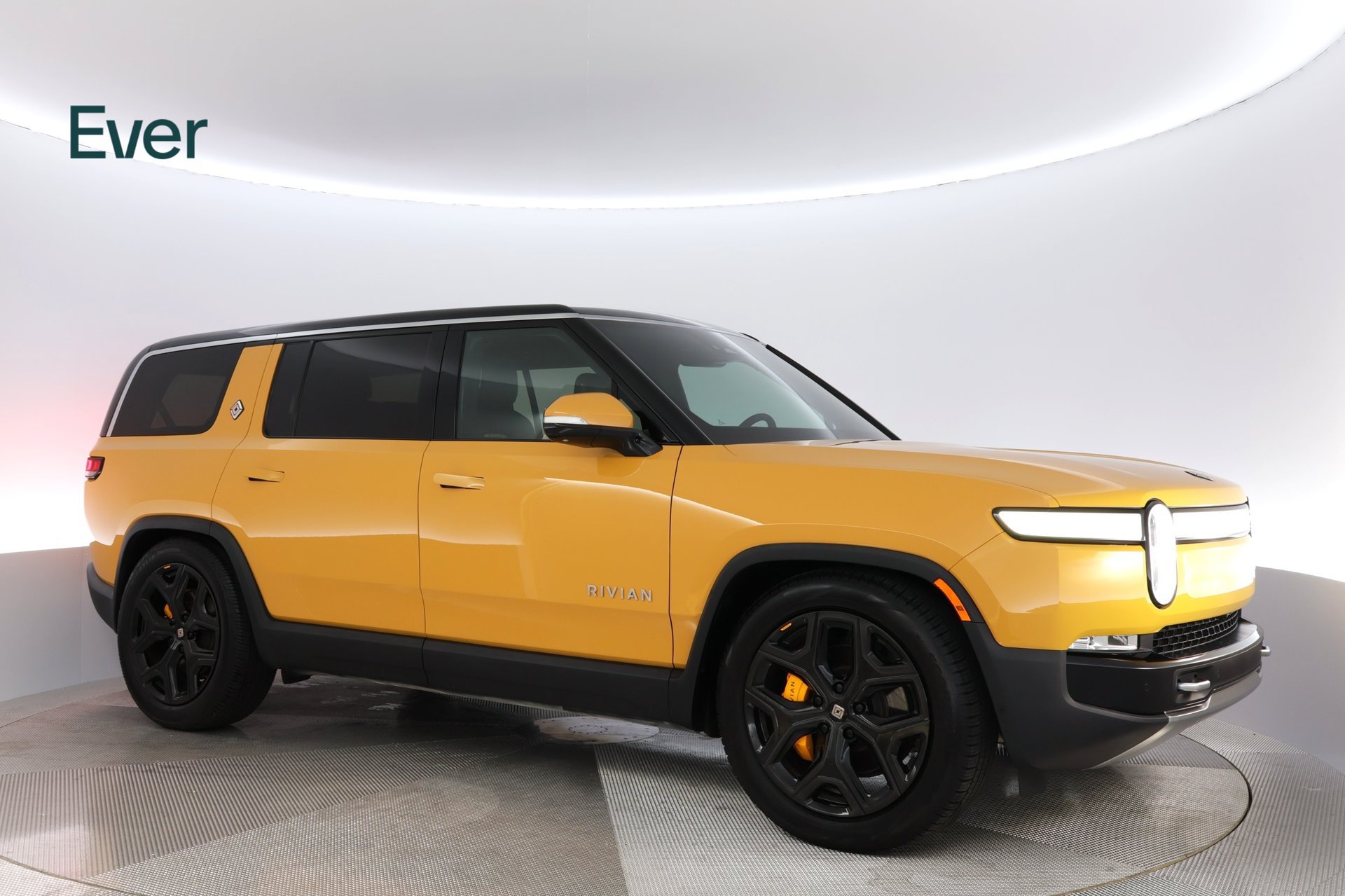 Used 2023 Rivian R1S Adventure Quad AWD/4WD image 14