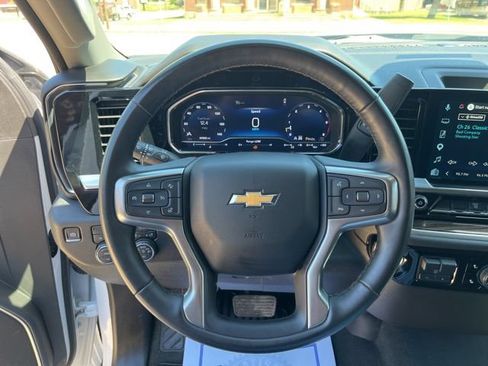 Used 2025 Chevrolet Silverado 2500 LT w/ Convenience Package AWD/4WD image 30
