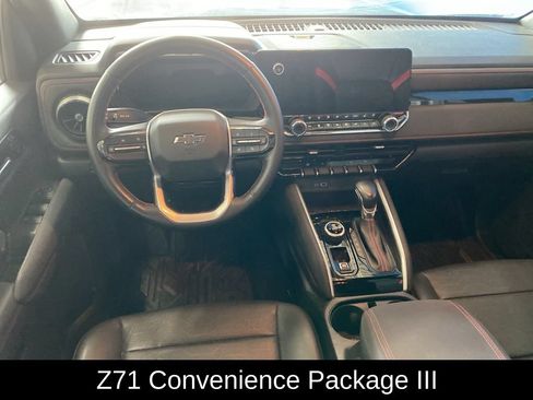 Used 2023 Chevrolet Colorado Z71 w/ Z71 Convenience Package 2 AWD/4WD image 4