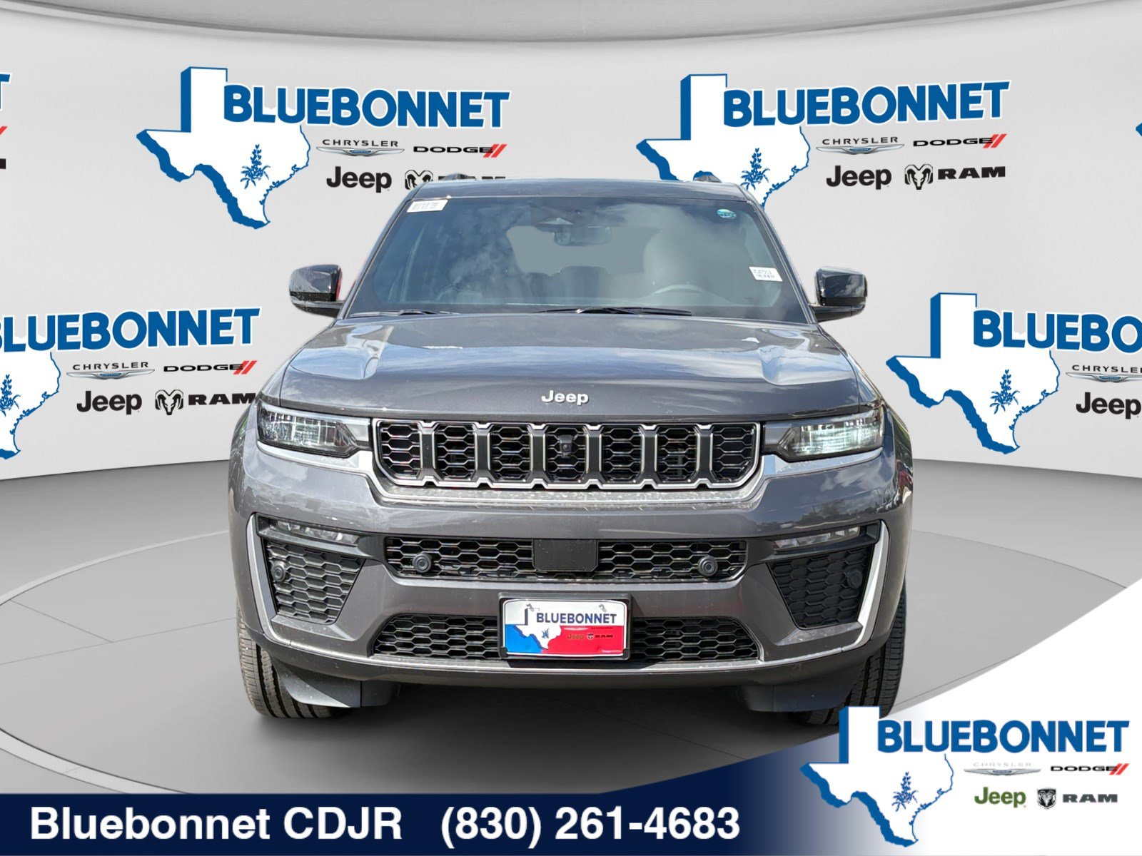 New 2026 Jeep Grand Cherokee Limited w/ Luxury Tech Group II RWD image 2