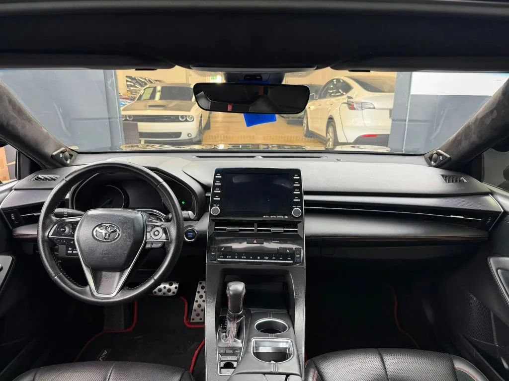 Used 2020 Toyota Avalon TRD FWD image 33