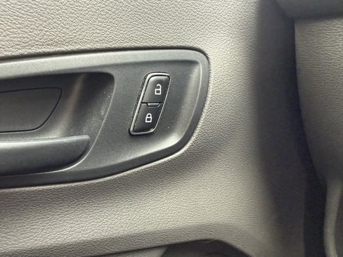 Used 2023 Ford Transit 250 Medium Roof image 21