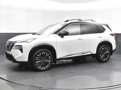 New 2026 Nissan Rogue Platinum w/ Platinum Premium Package image 3