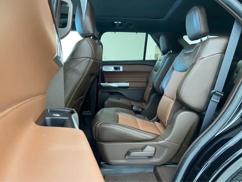 Used 2022 Ford Explorer King Ranch w/ Class IV Trailer Tow Package image 17