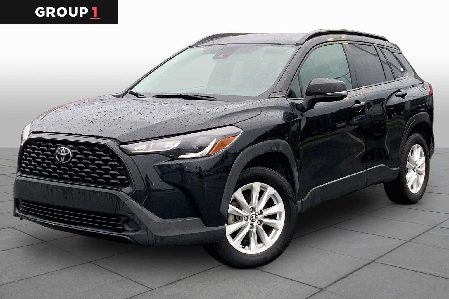 Used 2022 Toyota Corolla Cross LE FWD image 1