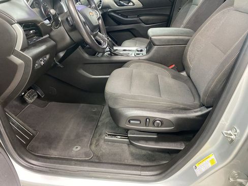 Used 2018 Chevrolet Traverse LT FWD image 31