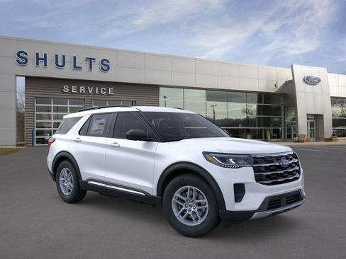 New 2025 Ford Explorer Active image 7