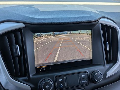 Used 2020 GMC Terrain SLT AWD/4WD image 18