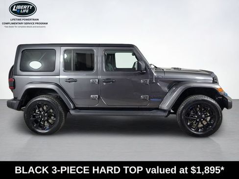 Used 2023 Jeep Wrangler Unlimited Sahara w/ Cold Weather Group AWD/4WD image 2
