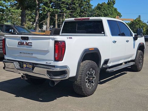 Used 2023 GMC Sierra 3500 SLT w/ SLT Premium Package AWD/4WD image 7