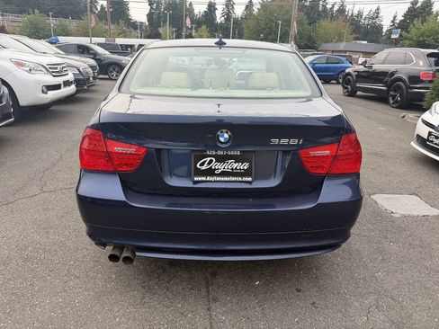 Used 2011 BMW 328i Sedan RWD image 3