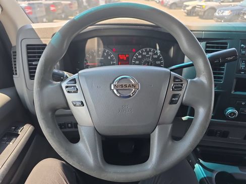 Used 2015 Nissan NV 3500 SV RWD image 24