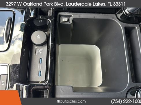 Used 2020 Land Rover Discovery HSE image 73