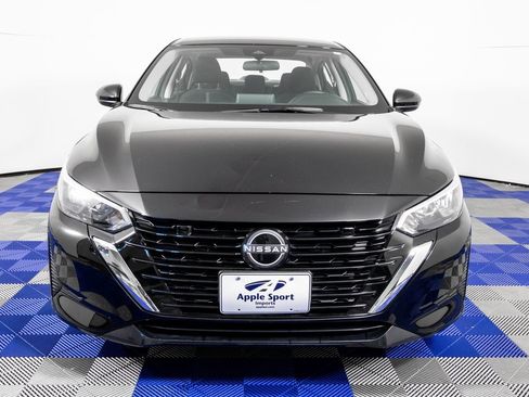 Used 2024 Nissan Sentra SV w/ Trunk Package image 2