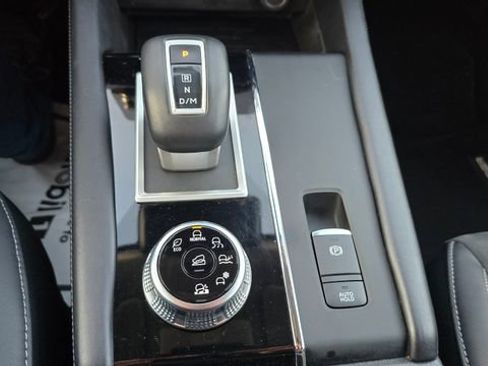 Used 2022 Mitsubishi Outlander SE image 19