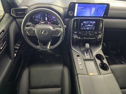 Used 2025 Lexus LX 700h Luxury w/ Appearance Package AWD/4WD image 13