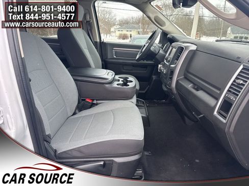 Used 2023 RAM 1500 Classic SLT image 27